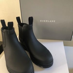 Women's Everlane Rain Boot - size 7 - with box